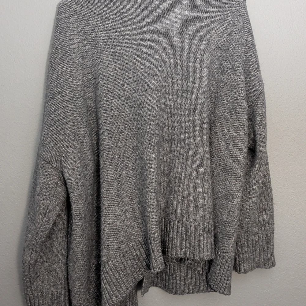 Gray Ella Moss‎ Cardigan